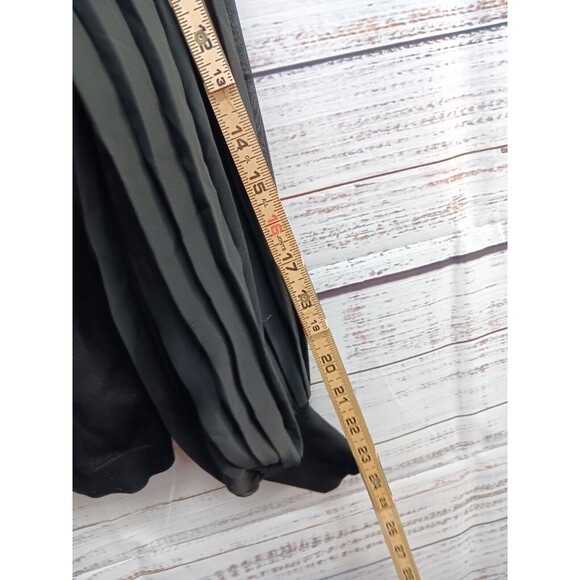 Adrianna Papell  Blouse M  Black Button Up  Crepe Long Pleated Puffy Sleeves - Picture 8 of 8